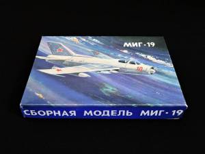 МИГ-19