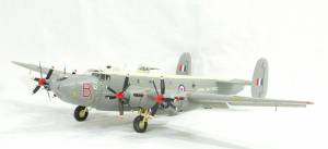 “Avro Shackleton MR.3 Long Range Maritime Reconnaissance Bomber”. FROG. Deluxe Series. F.172